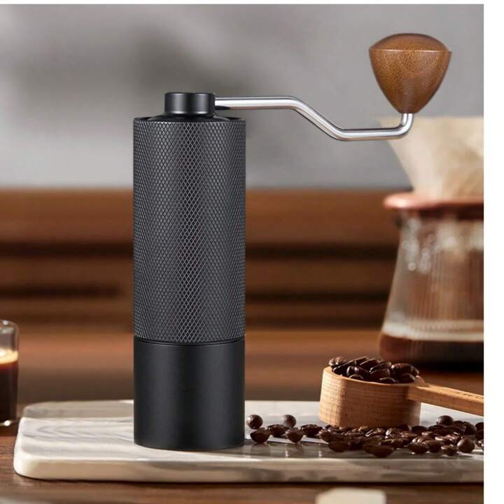 مطحنة قهوة يدوية فاخرة من الفولاذ المقاوم للصدأ بمقبض شبكي محكم